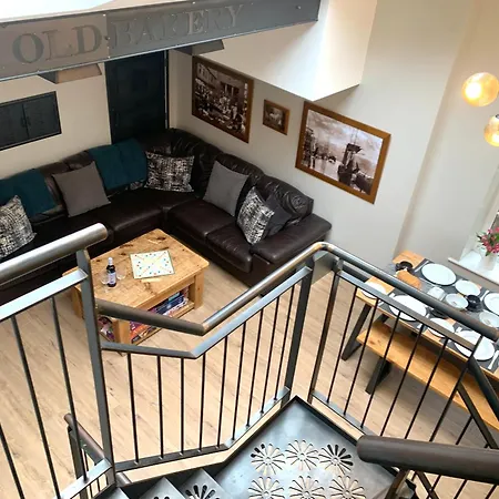 89a Church Street - Luxury Two Bed With Roof Terrace * Whitby