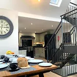 度假居 89a Church Street - Luxury Two Bed With Roof Terrace