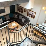 89a Church Street - Luxury Two Bed With Roof Terrace * 惠特比
