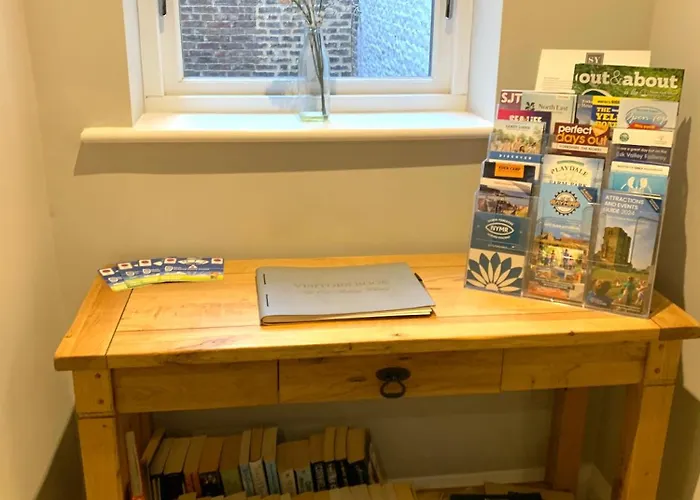 89a Church Street - Luxury Two Bed With Roof Terrace * ウィットビー